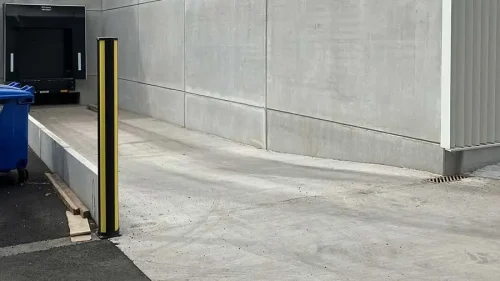 axelent impact protection bollard